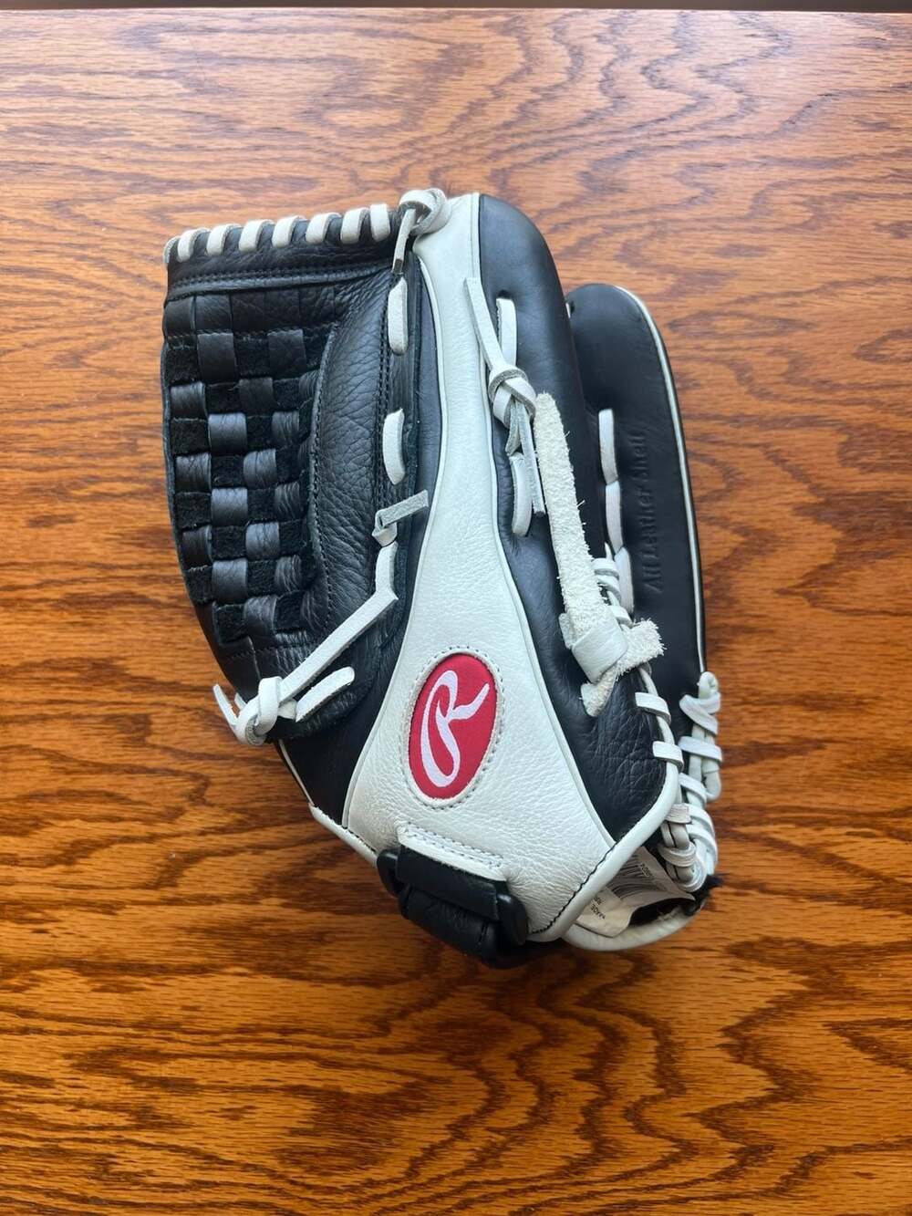 Rawlings Shut Out RSO125BW 12 1/2 Inch All Leather Shell Softball Glove